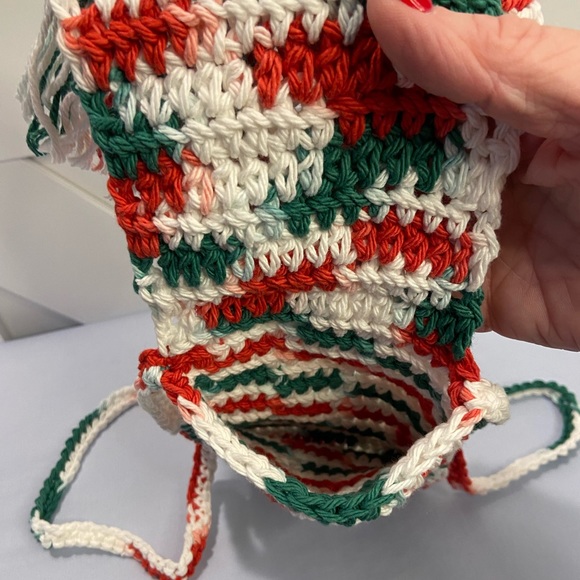 Handmade Crochet Small Crossbody Bag - Picture 5 of 6